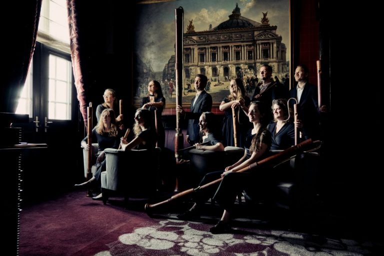 THE ROYAL WIND MUSIC